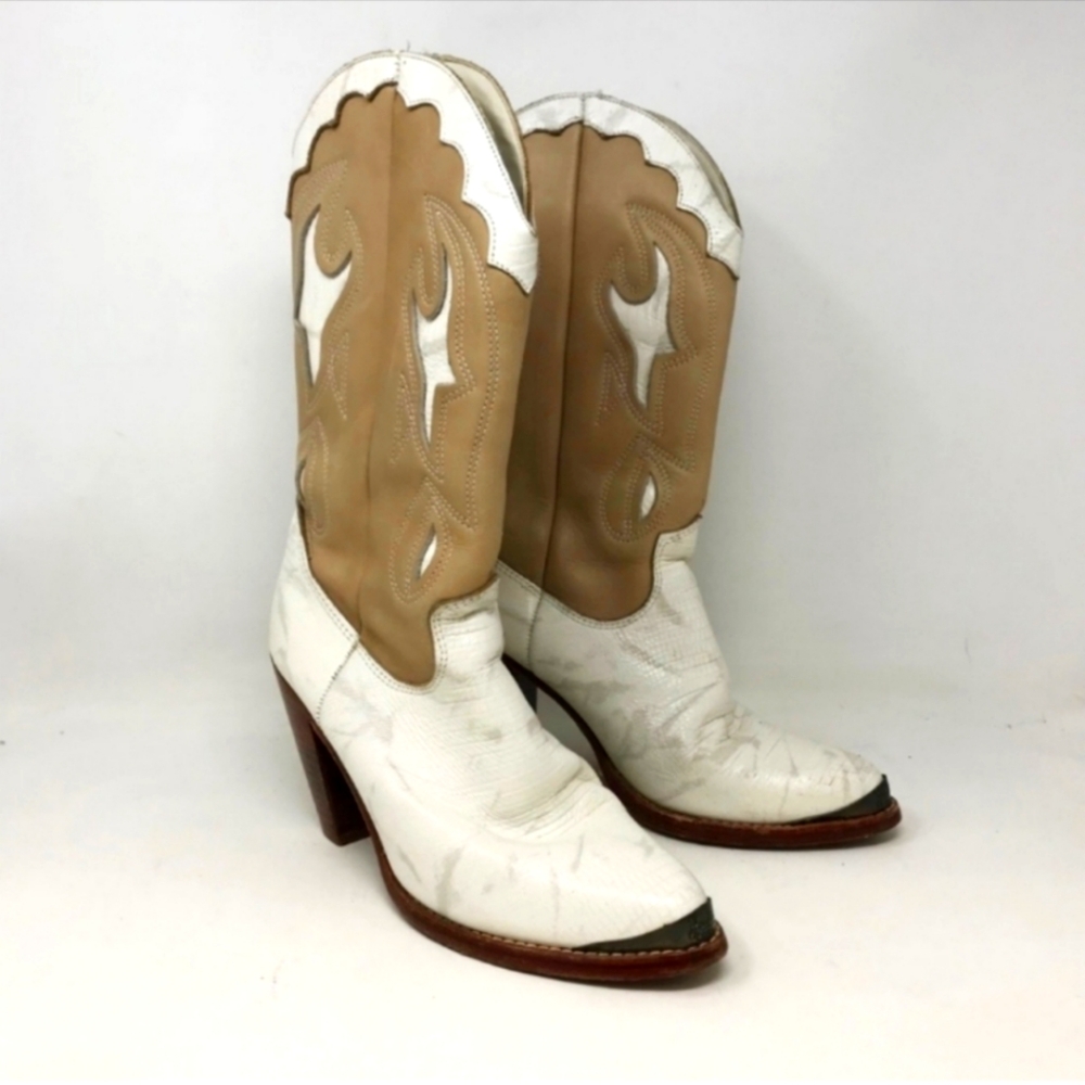 Vintage 80's,High Heeled,Leather,Western/Cowgirl Boots,Made in USA! ❤️🤍💙